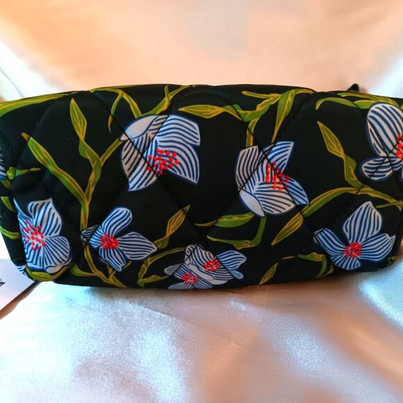 NWT 💥 ADORABLE VERA BRADLEY Ultralight Mini Belt Crossbody Camera Bag😍 - Picture 5 of 6